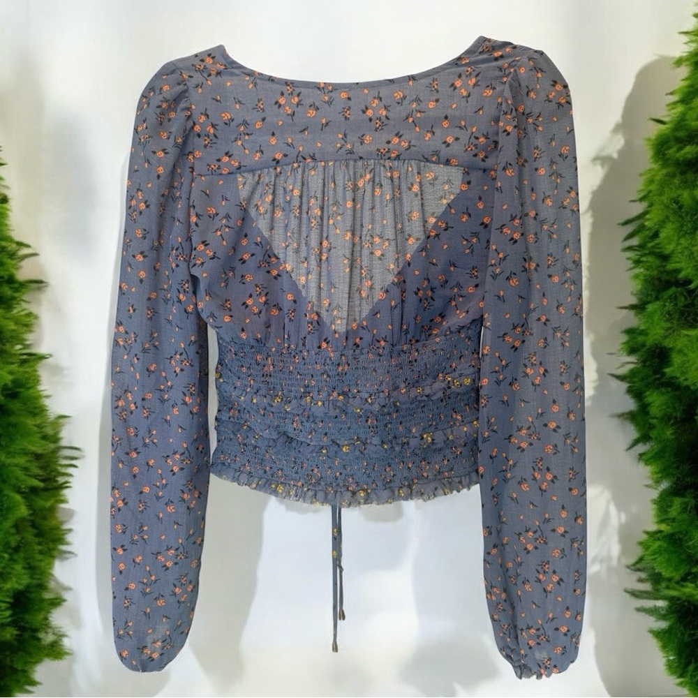 Free People Printed Lolita Top Baby Blue Blouse Smocked Ruffled Hem Womens XS - Picture 3 of 3